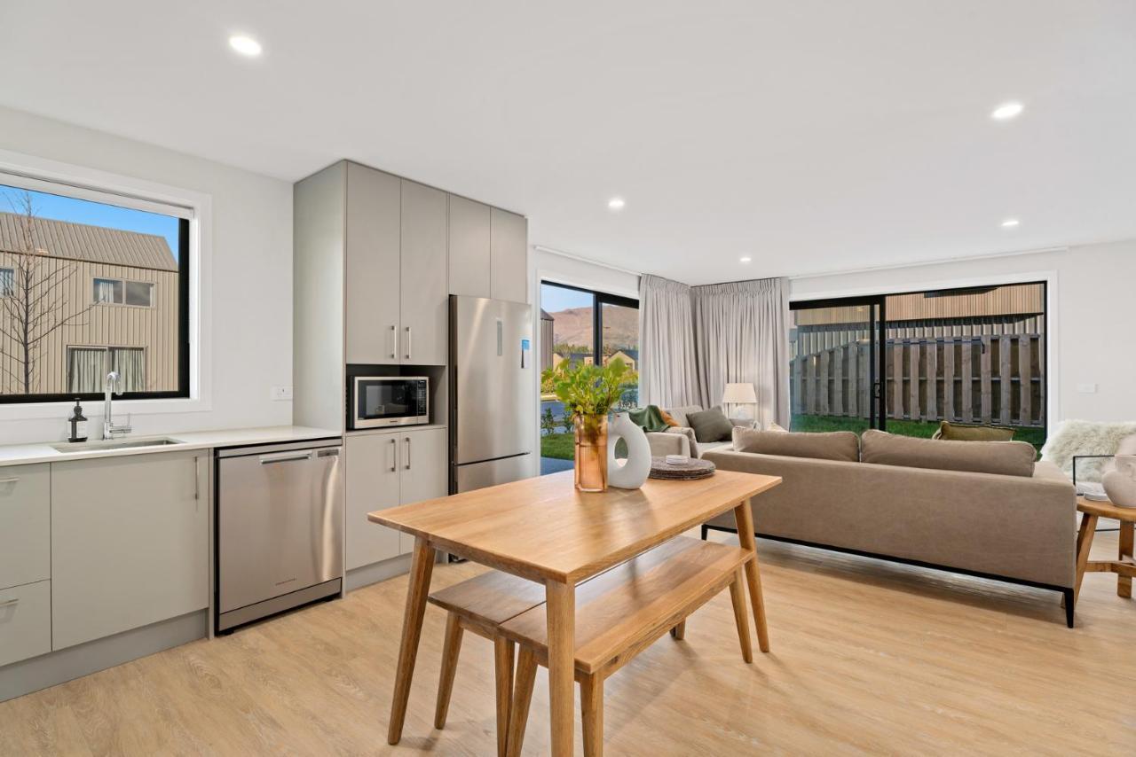 Wanaka Wonder - Wanaka Holiday Home מראה חיצוני תמונה