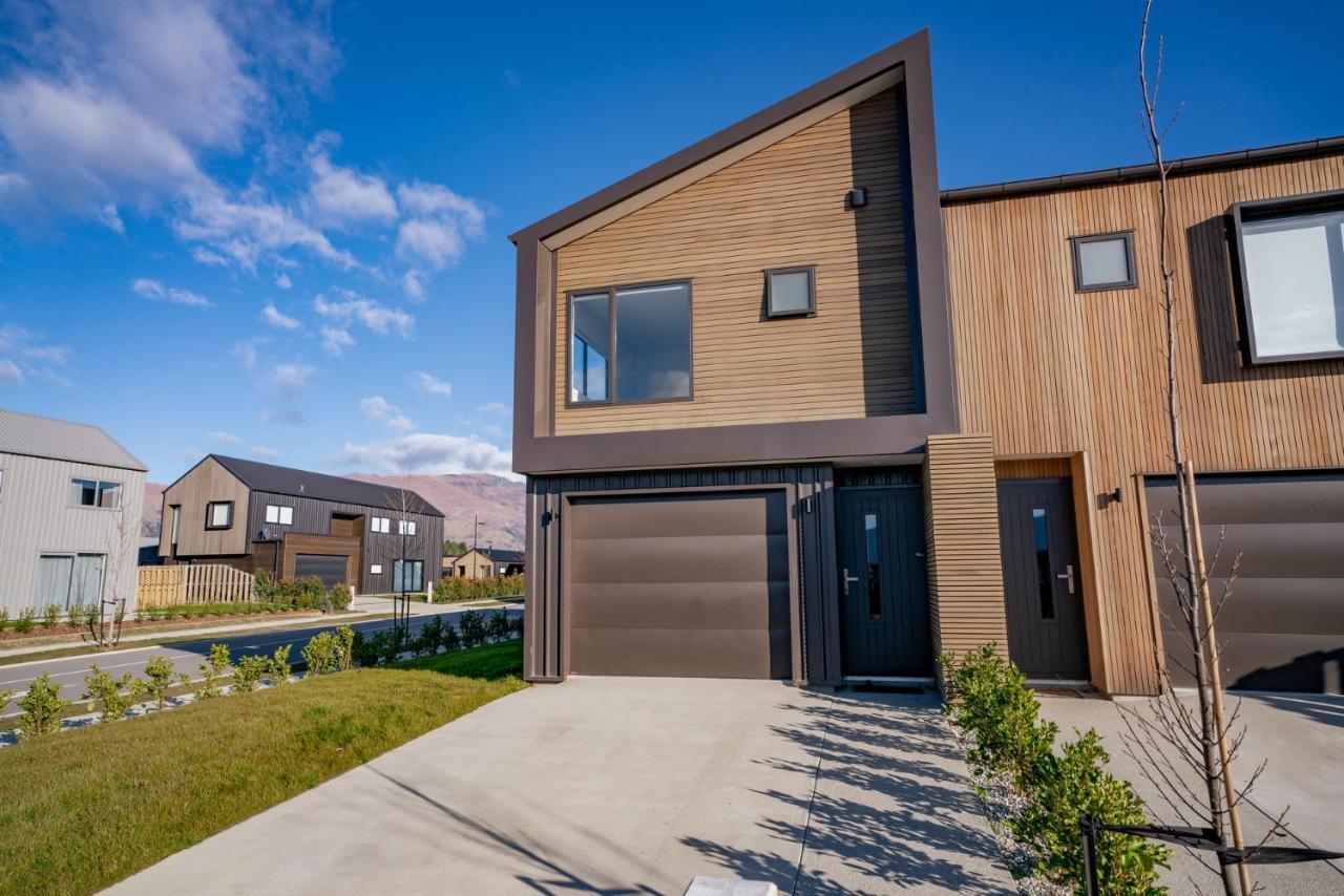 Wanaka Wonder - Wanaka Holiday Home מראה חיצוני תמונה