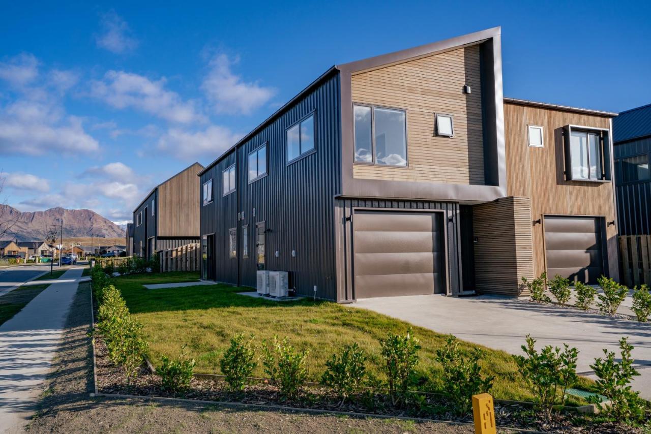 Wanaka Wonder - Wanaka Holiday Home מראה חיצוני תמונה